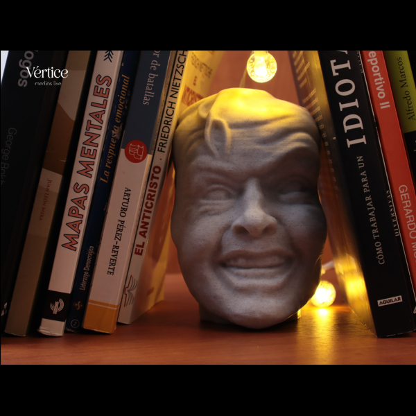 Separador de libros 3D – “Cabeza Esculpida”